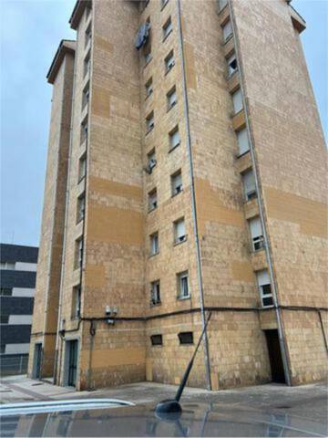 Piso en Venta en Riaño - Los Barros