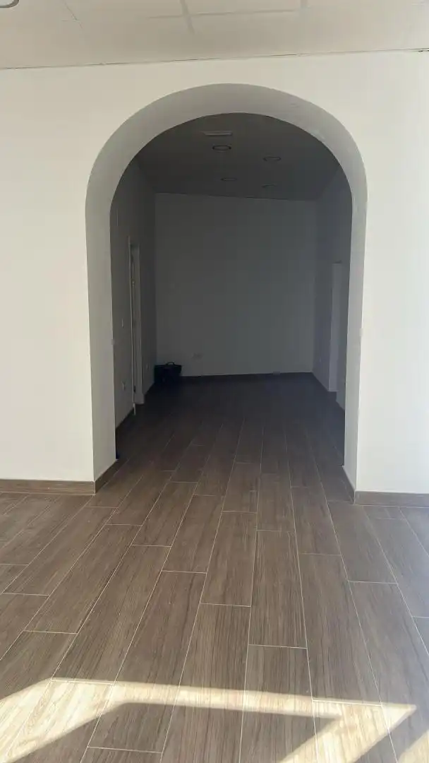 Commercial properties for rent in Rota