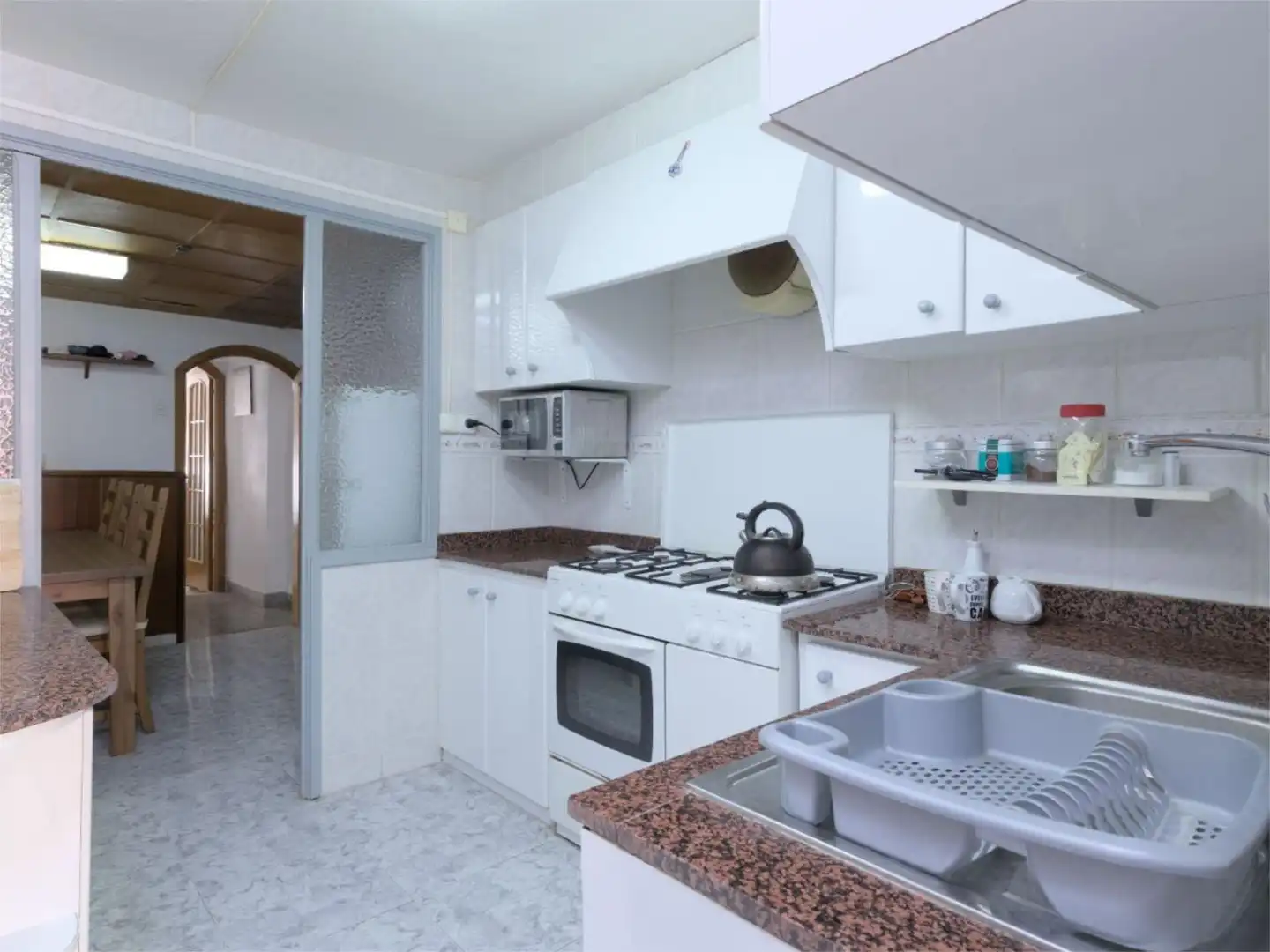 Kitchen of Apartments for share in Jijona / Xixona  with Air Conditioner and Furnished