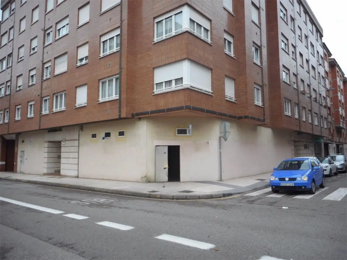 Local de alquiler en Calle de Álava, 41, Pumarín Vista exterior de Local de alquiler en Gijón