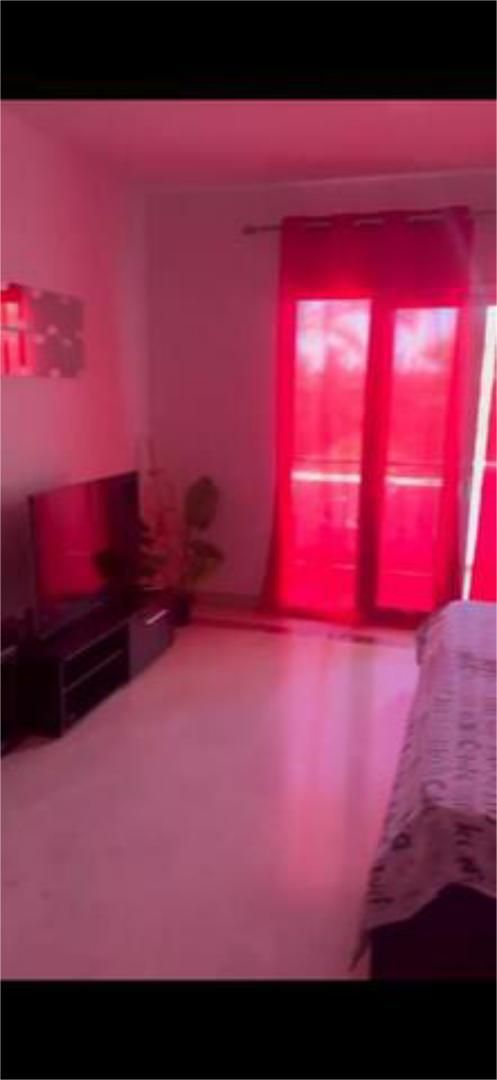 Habitación de Piso de alquiler en Marbella con Jardín privado, Terraza y Piscina