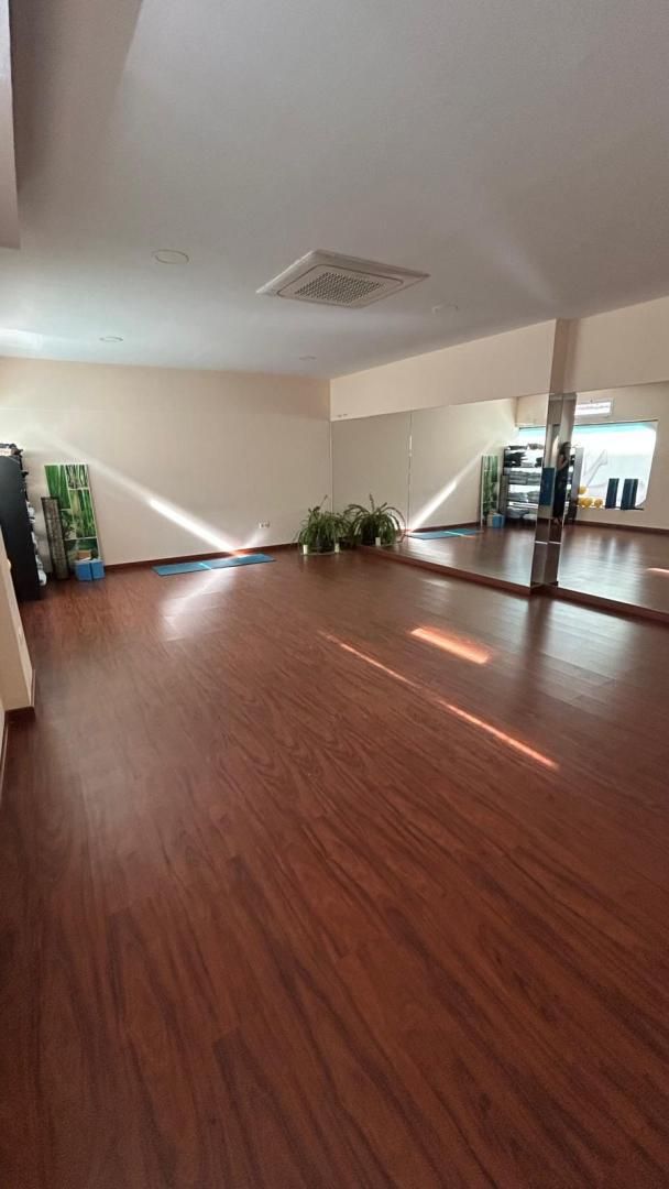 Local de lloguer a Avenida del Ejército, Constitución - Balconcillo Local de lloguer en Guadalajara Capital amb Aire condicionat i Calefacció