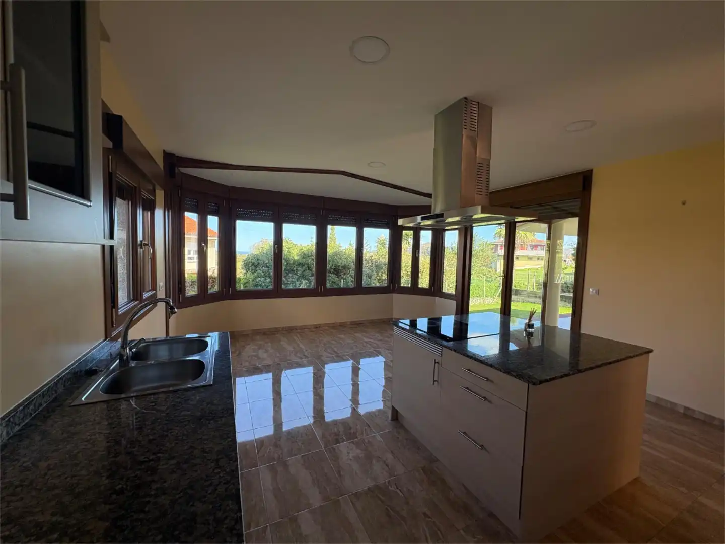 Kitchen of Flat for sale in Llanes  with Heating, Private garden and Parquet flooring