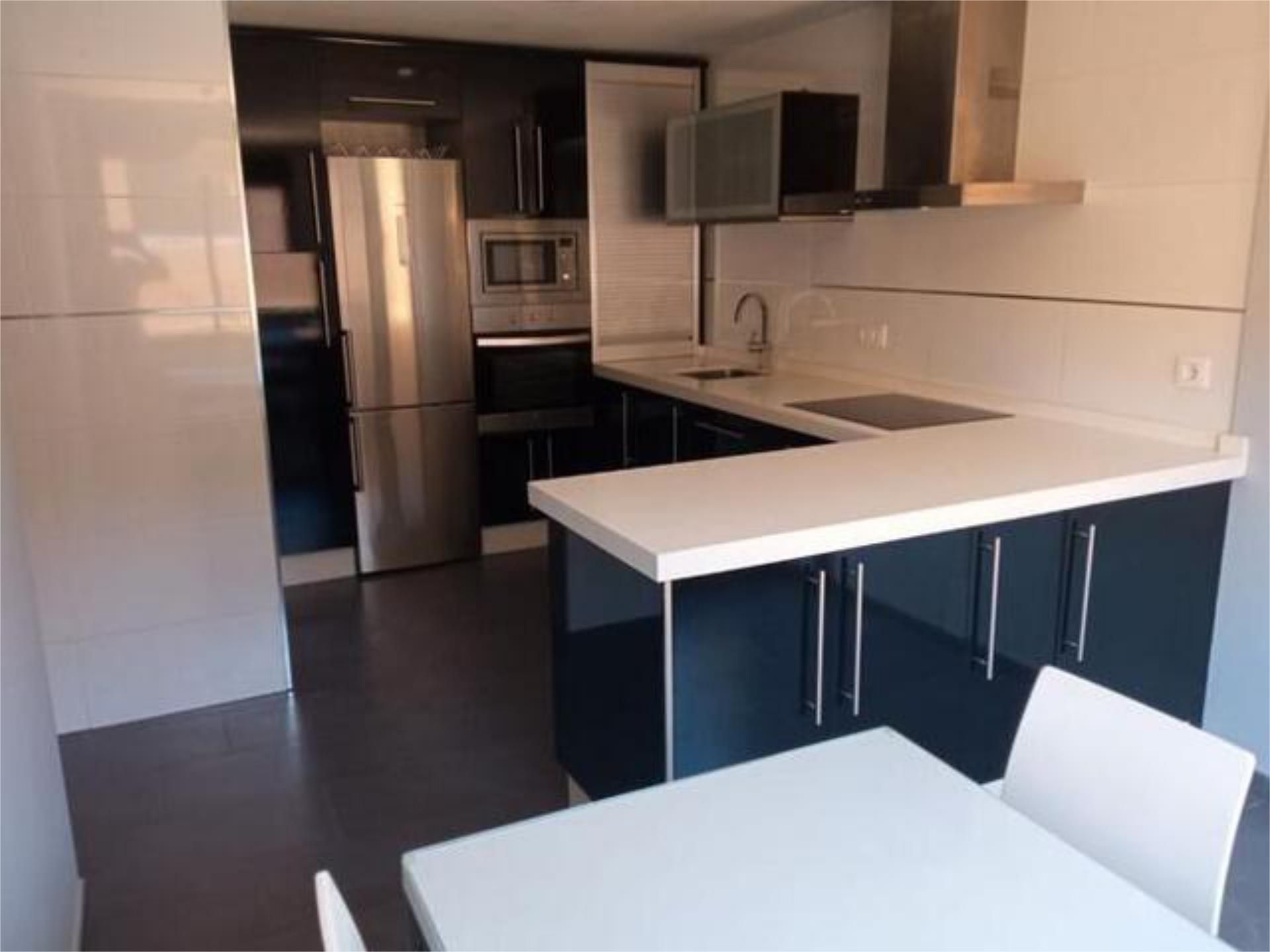 Cuina de Casa o xalet en venda en Cáceres Capital amb Terrassa