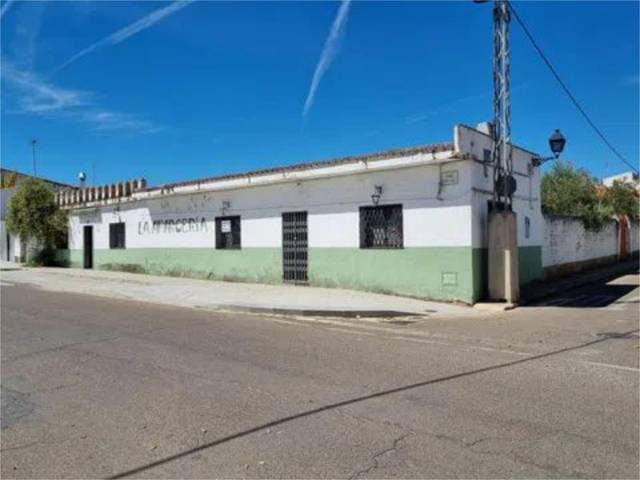 Local comercial en Venta en Avenida Garcia Lorca, 27 en Villaralto