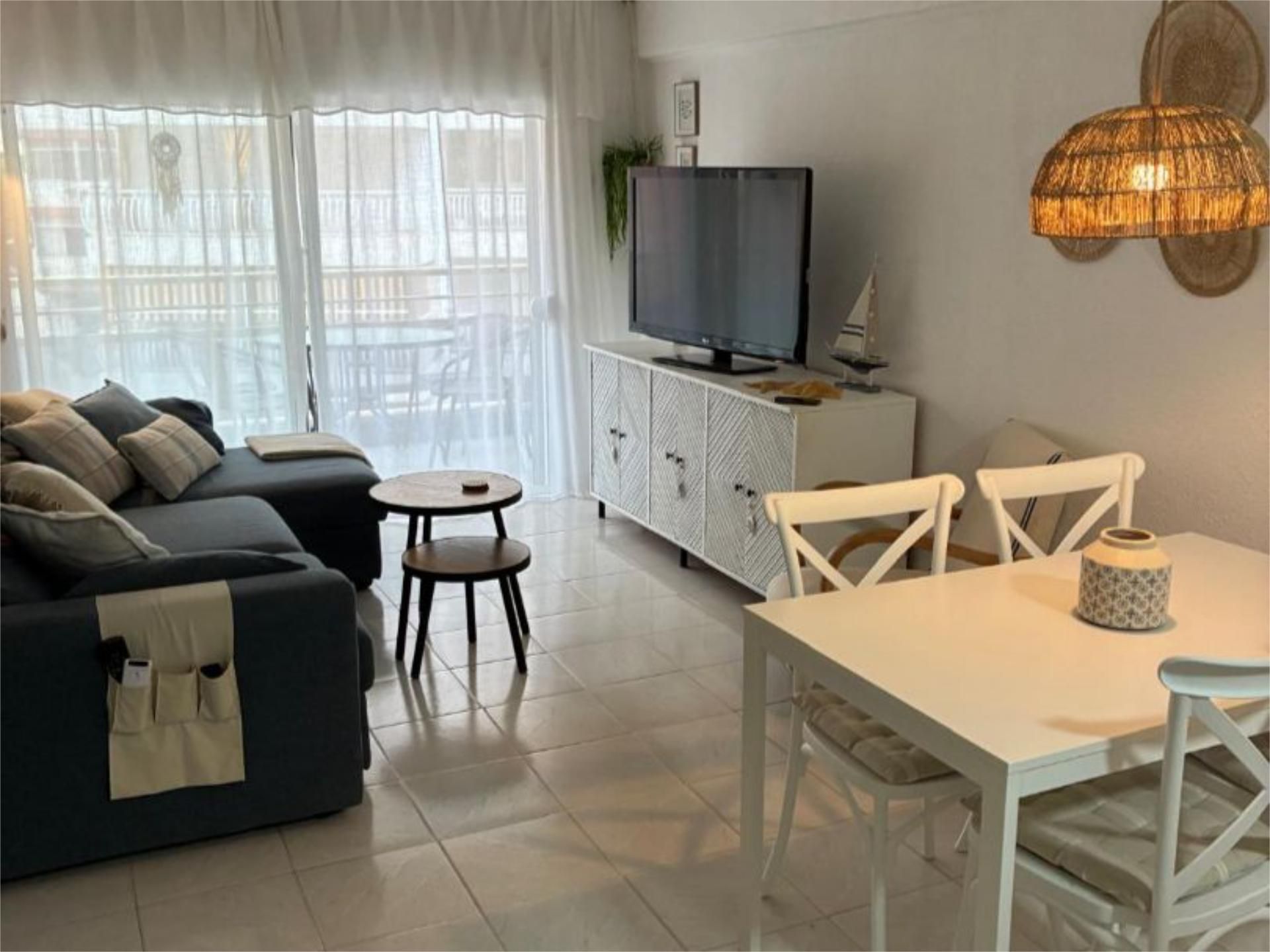 Vista exterior de Piso en venta en Vila-seca con Aire acondicionado, Terraza y Piscina