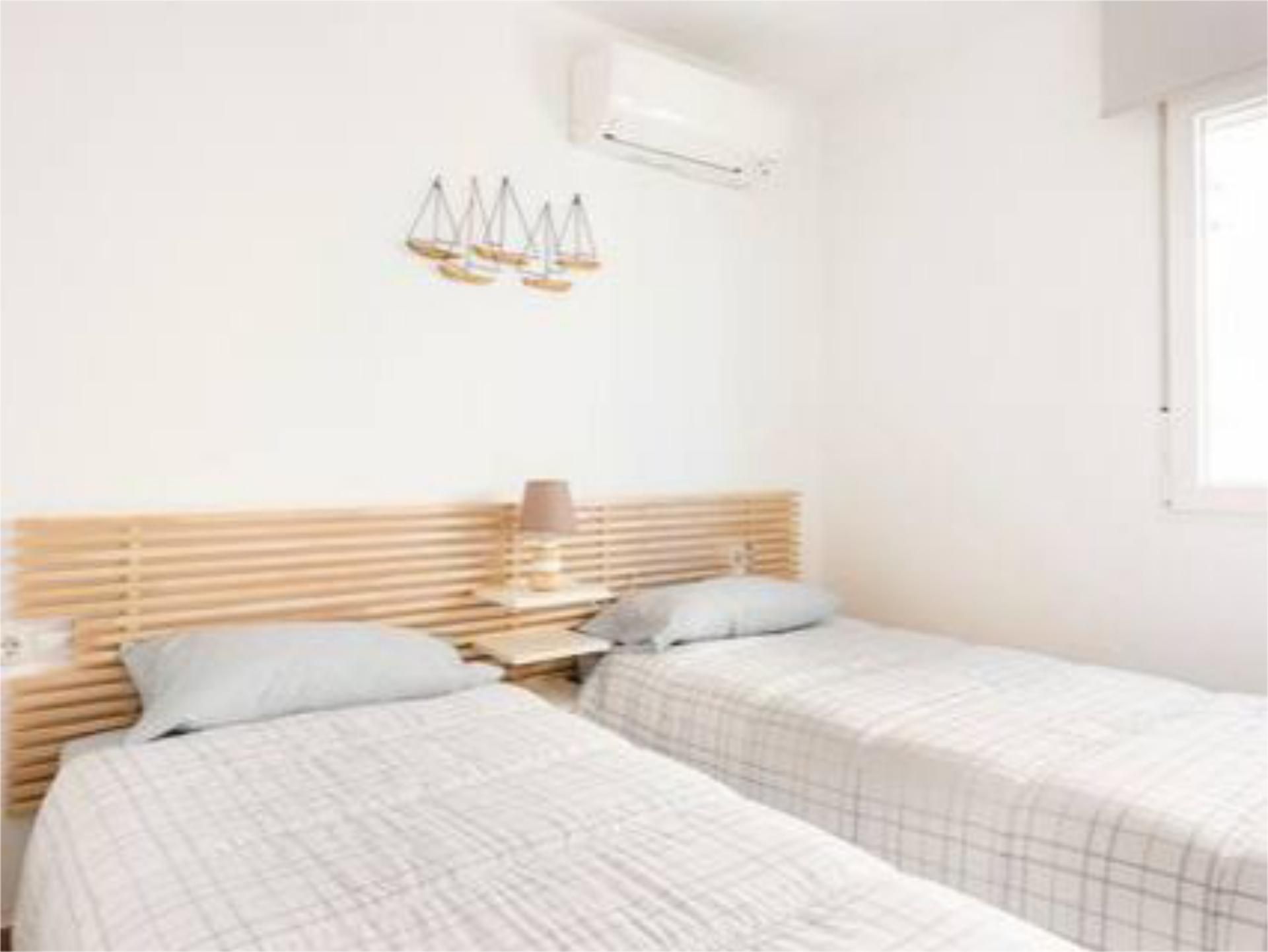 Habitación de Piso de alquiler en Rincón de la Victoria con Aire acondicionado, Calefacción y Amueblado