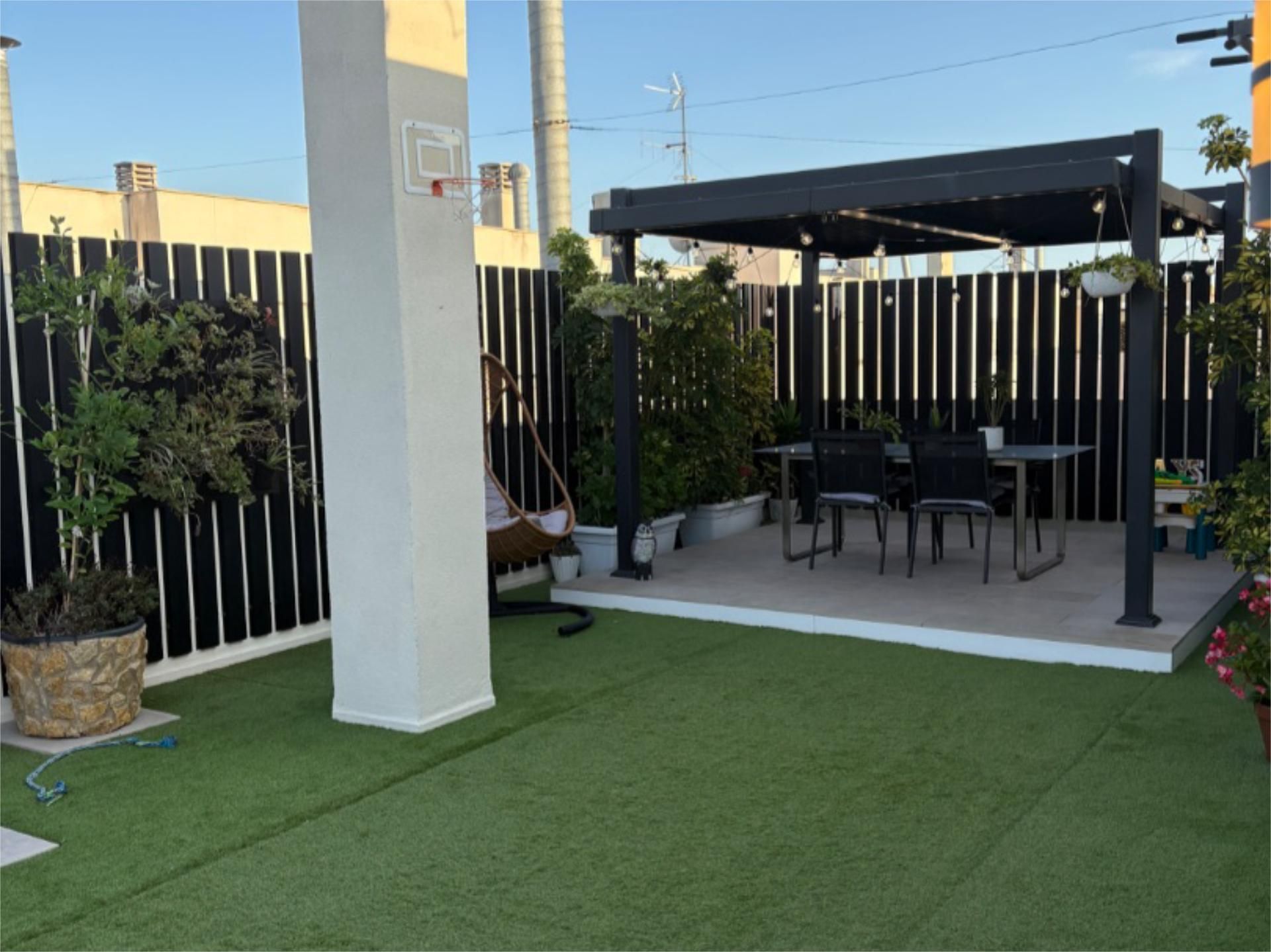 Terraza de Piso en venta en Castellón de la Plana / Castelló de la Plana con Aire acondicionado, Calefacción y Jardín privado
