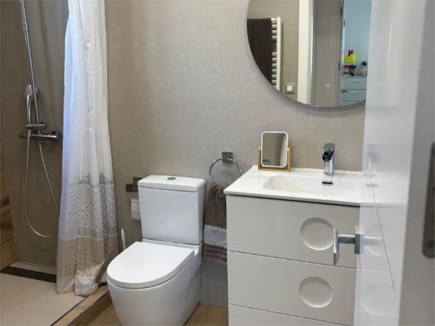 Ático en venta en Plaça D'elx, 23, Sur Baño de Ático en venta en Castellón de la Plana / Castelló de la Plana con Aire acondicionado, Terraza y Balcón