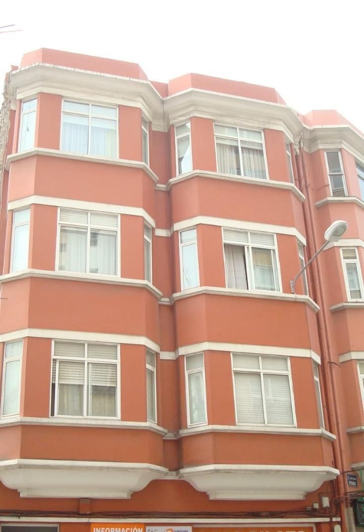 Vista exterior de Àtic de lloguer en A Coruña Capital  amb Moblat, Rentadora i Microones