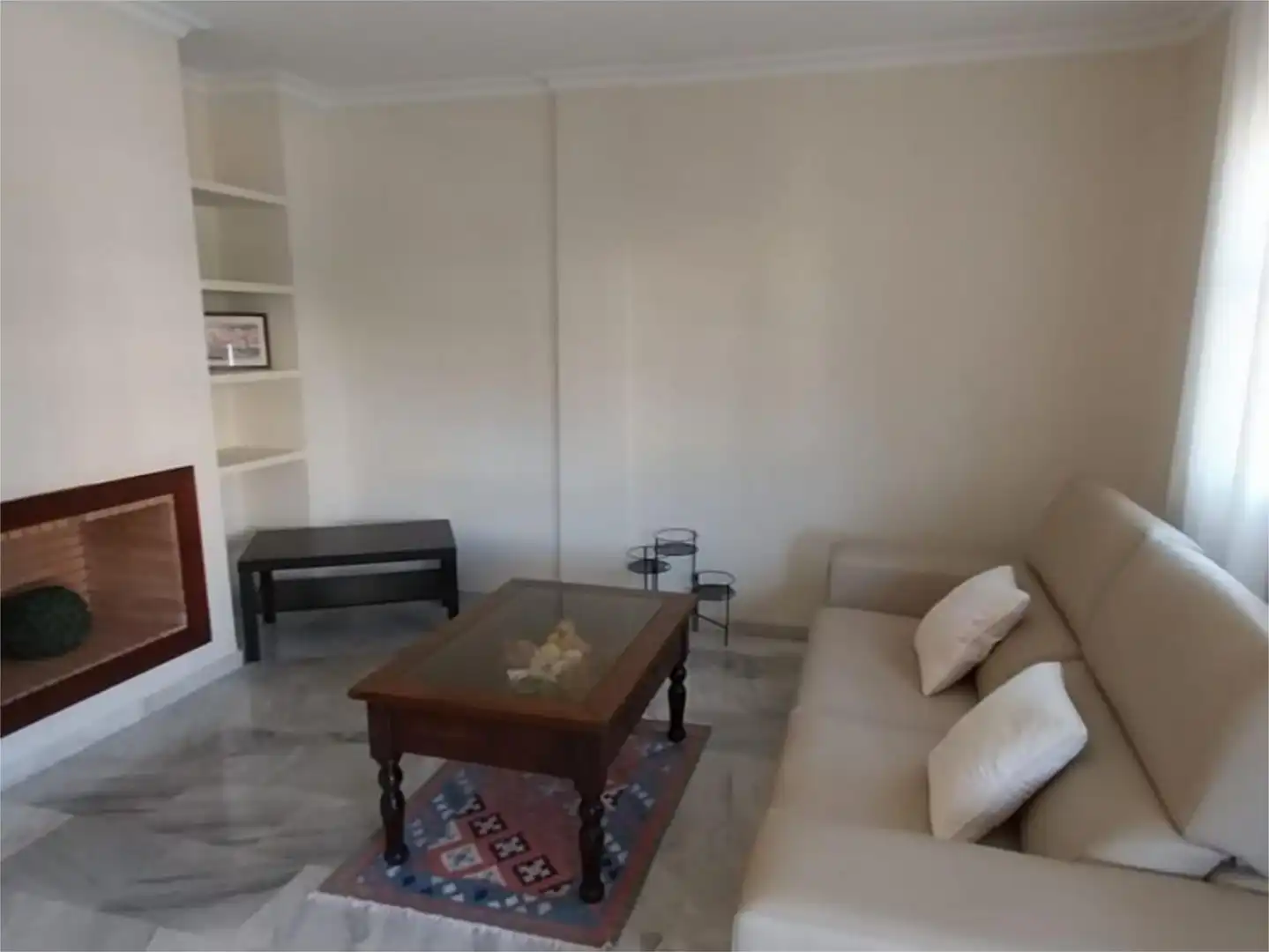 Casa o chalet en venta en Calle Nazaríes, 13, Espartinas Pueblo Sala de estar de Casa o chalet en venta en Espartinas con Aire acondicionado y Terraza