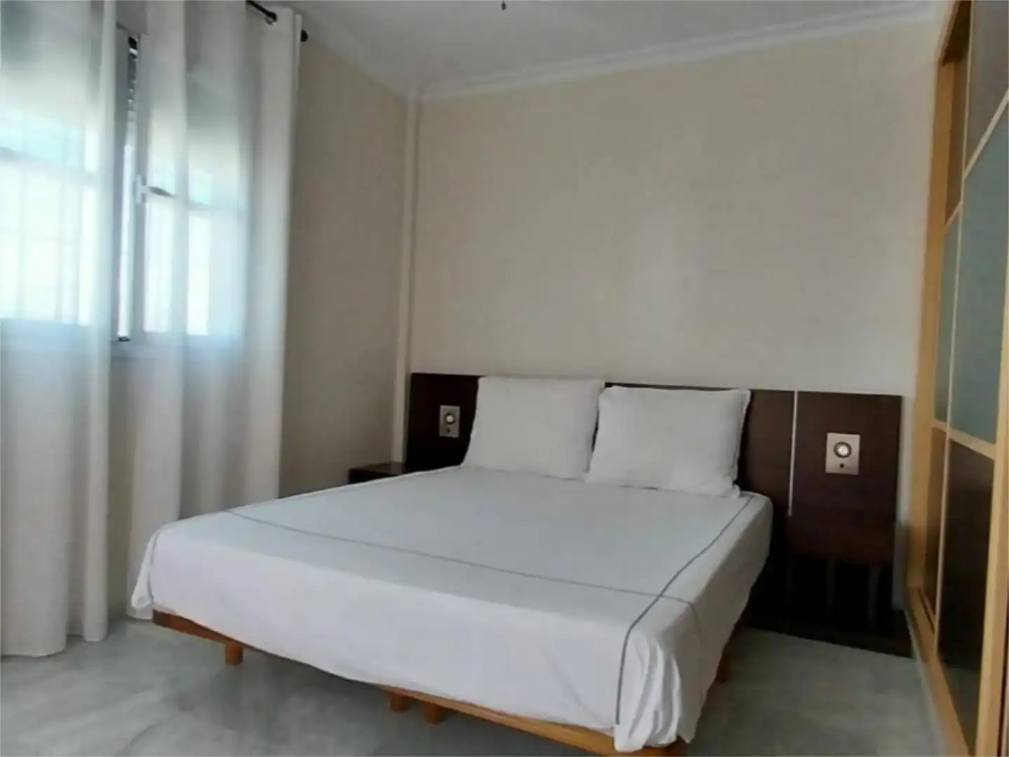 Casa o chalet en venta en Calle Nazaríes, 13, Espartinas Pueblo Habitación de Casa o chalet en venta en Espartinas con Aire acondicionado y Terraza