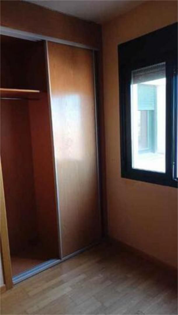 Flat to rent in Recas
