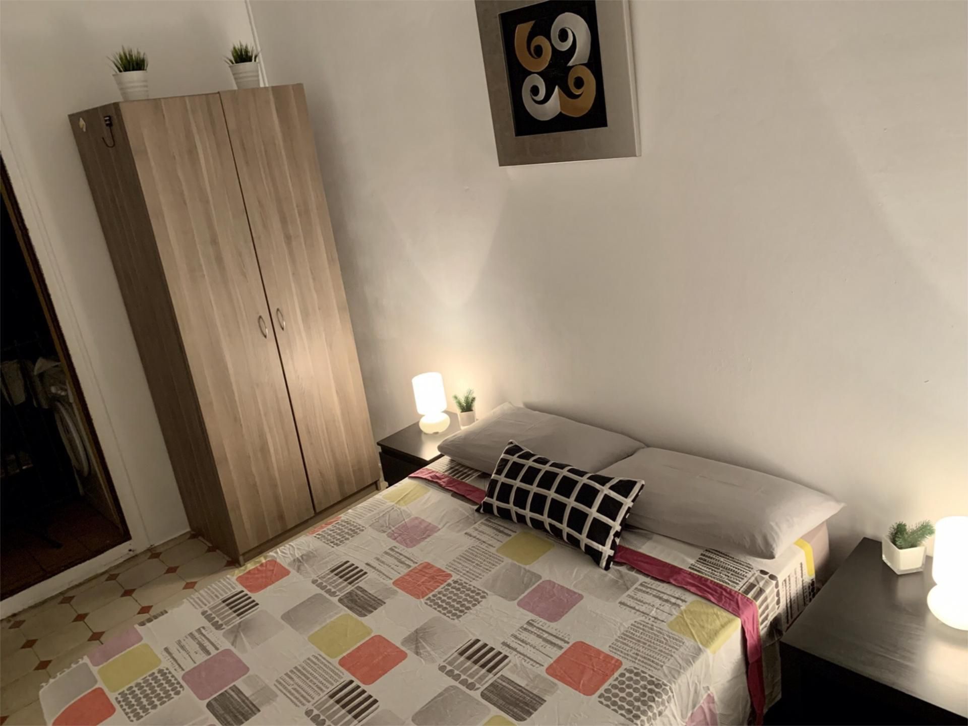 Bedroom of Flat to share in  Barcelona Capital  with Heating, Terrace and Furnished