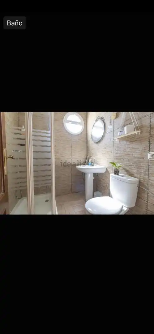 Casa o chalet en venta en Calle Federico García Lorca, 45, Gerena Baño de Casa o chalet en venta en Gerena