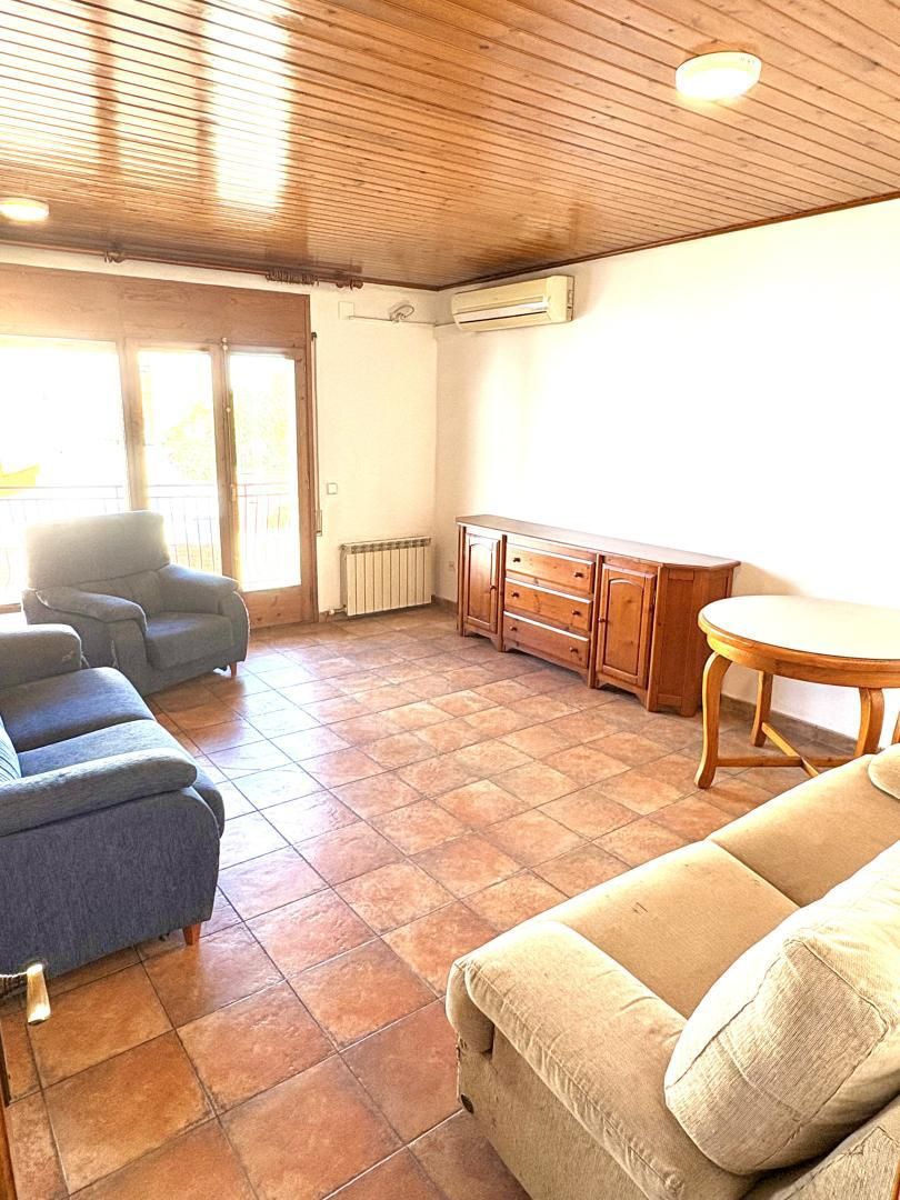 Living room of Flat to rent in Agramunt  with Air Conditioner, Furnished and Balcony