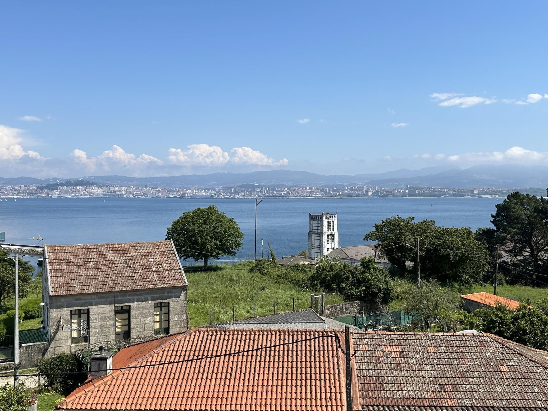 Exterior view of Flat to rent in Cangas   with Heating, Parquet flooring and Terrace