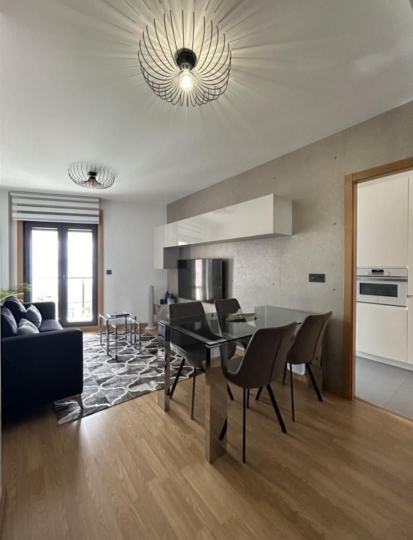 Sala de estar de Piso de alquiler en Cangas  con Calefacción, Parquet y Terraza