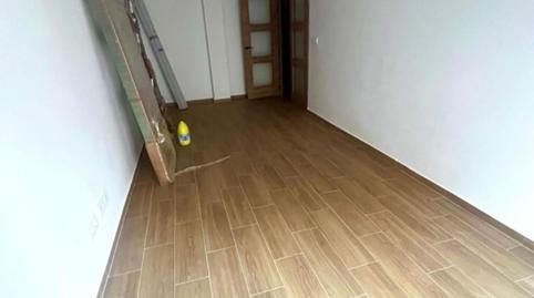 Photo 2 of Flat for sale in Valencia, 23, San Cayetano, Granada