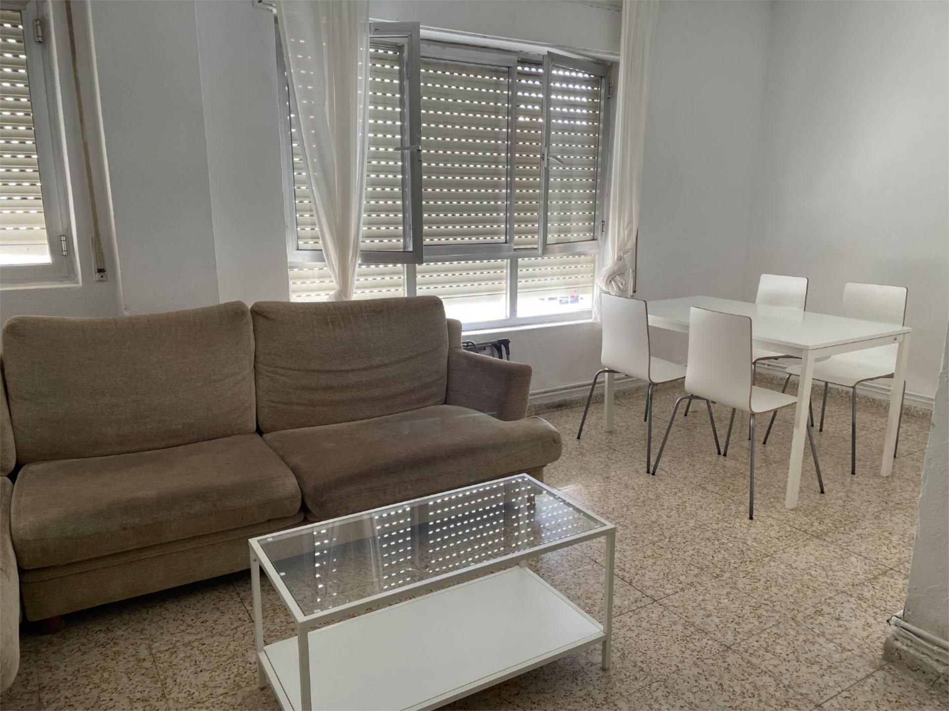 Sala d'estar de Pis per a compartir en Zamora Capital  amb Calefacció i Moblat