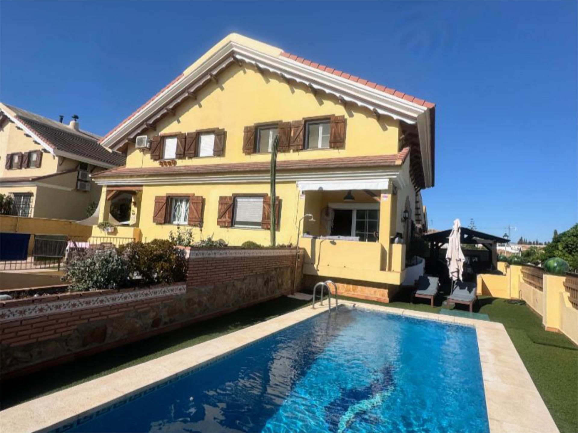 Exterior view of Flat for sale in Alhaurín de la Torre  with Air Conditioner, Heating and Private garden