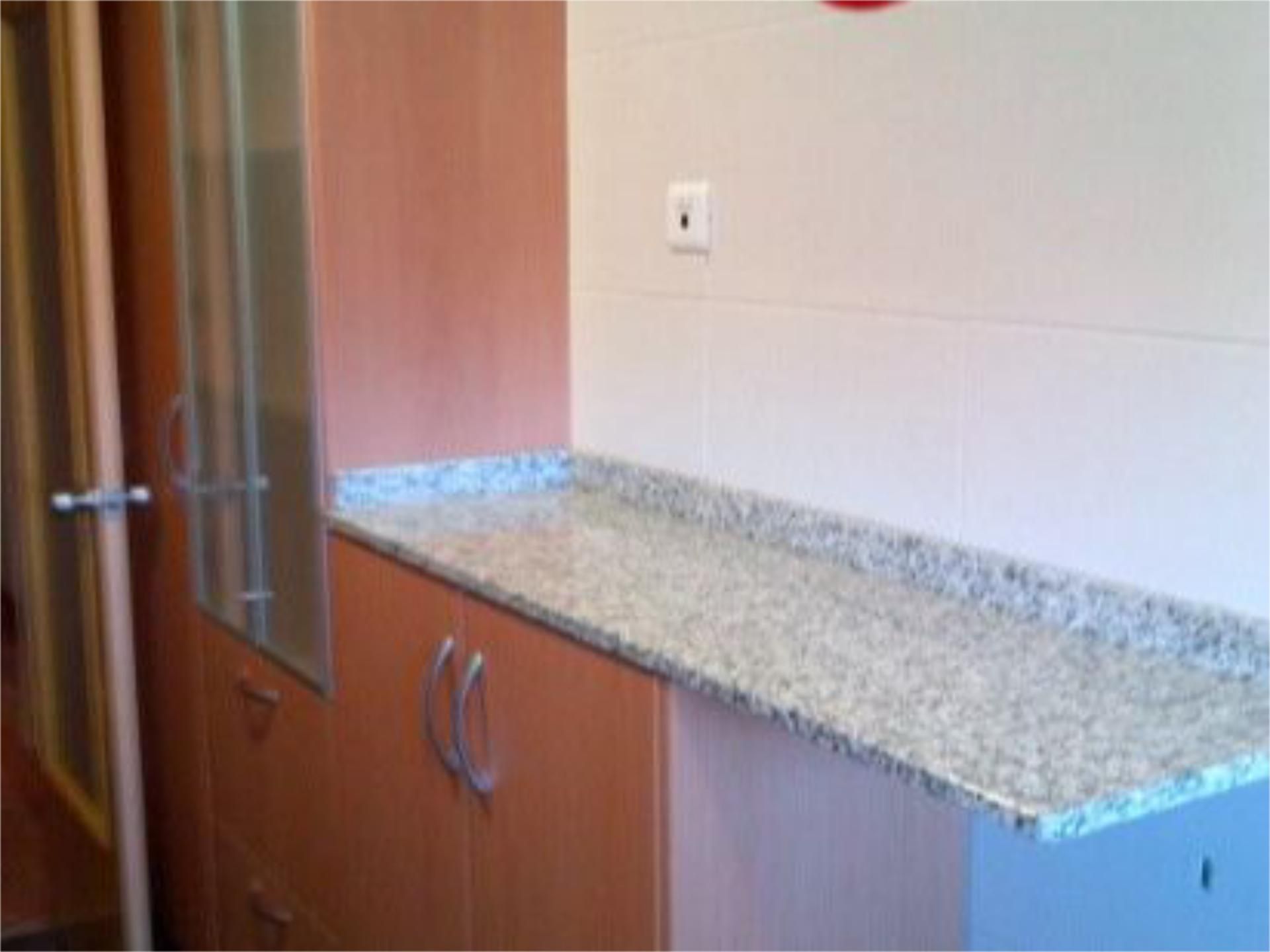 Cocina de Piso de alquiler en Tortosa con Aire acondicionado y Balcón