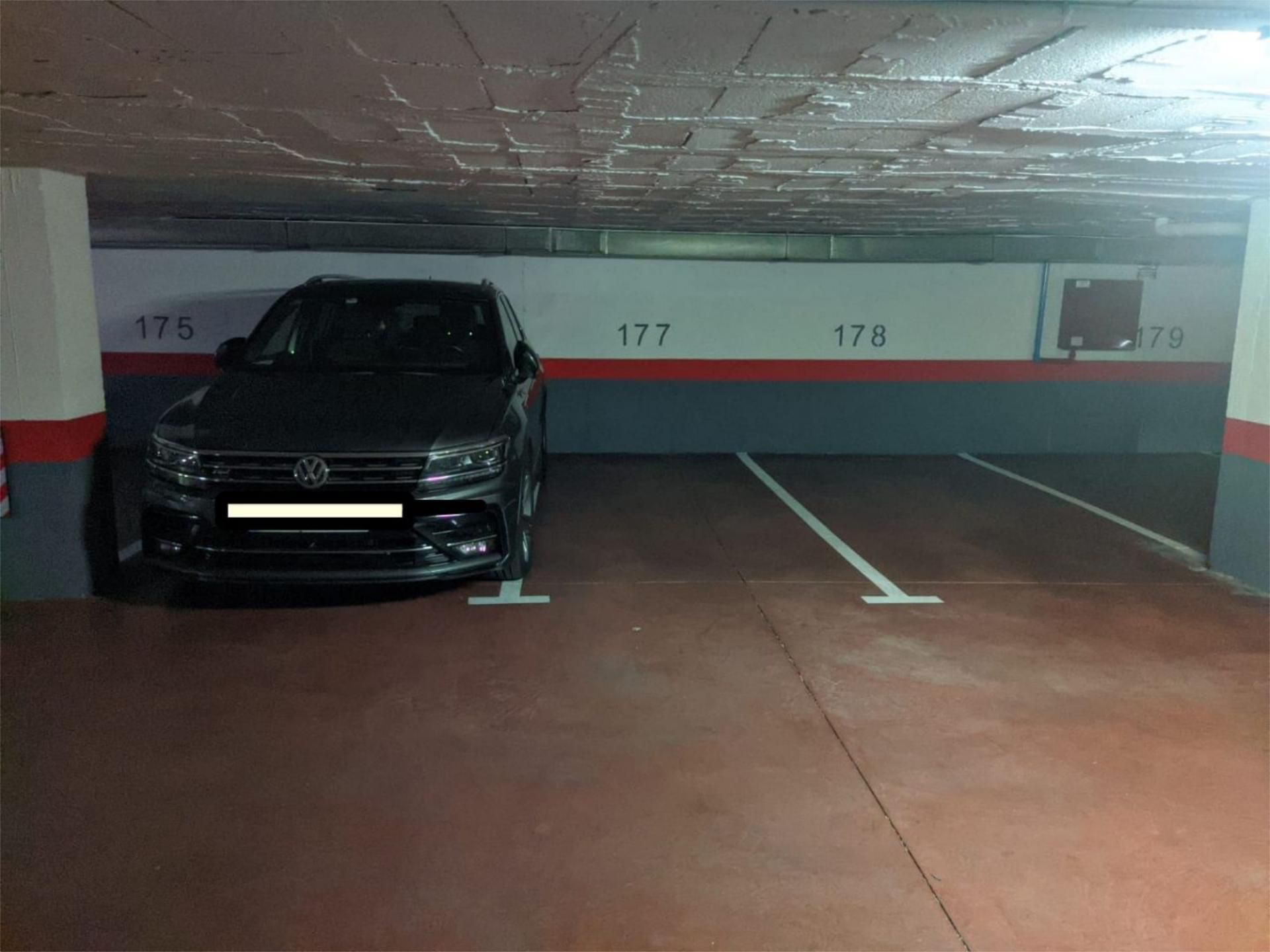 Parking of Garage to rent in  Madrid Capital