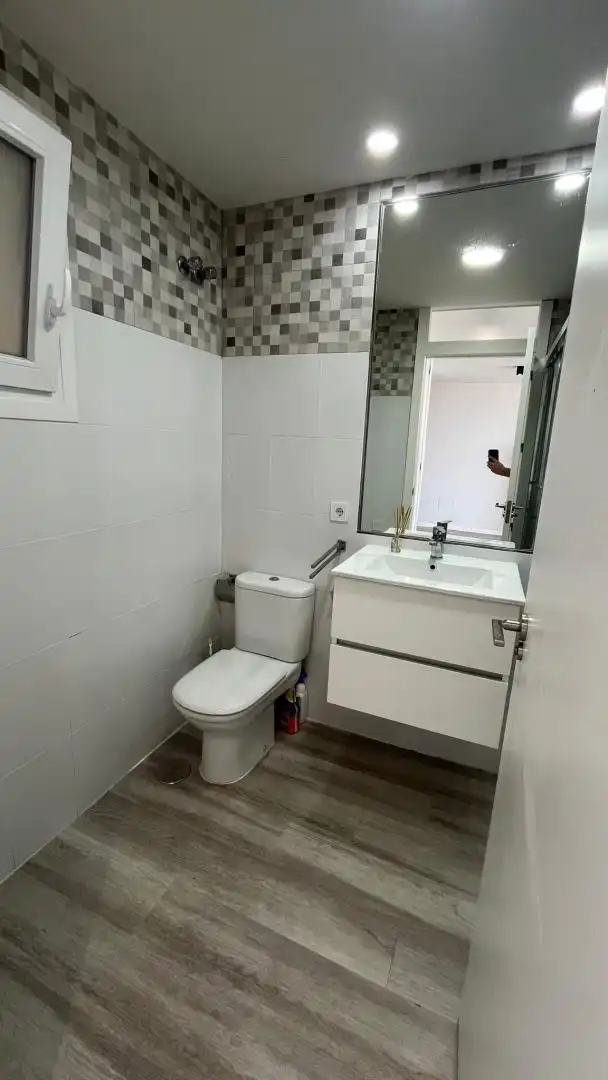 Piso de alquiler en Paseo Vistalegre, 7, Centro - Muelle Pesquero Baño de Piso de alquiler en Torrevieja con Aire acondicionado, Calefacción y Parquet
