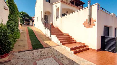 Casa adosada en venta en Carrer Encamp, 11, Cunit Residencial, Tarragona - imagen 2 Foto 2 de Casa adosada en venta en Carrer Encamp, 11, Cunit Residencial, Tarragona