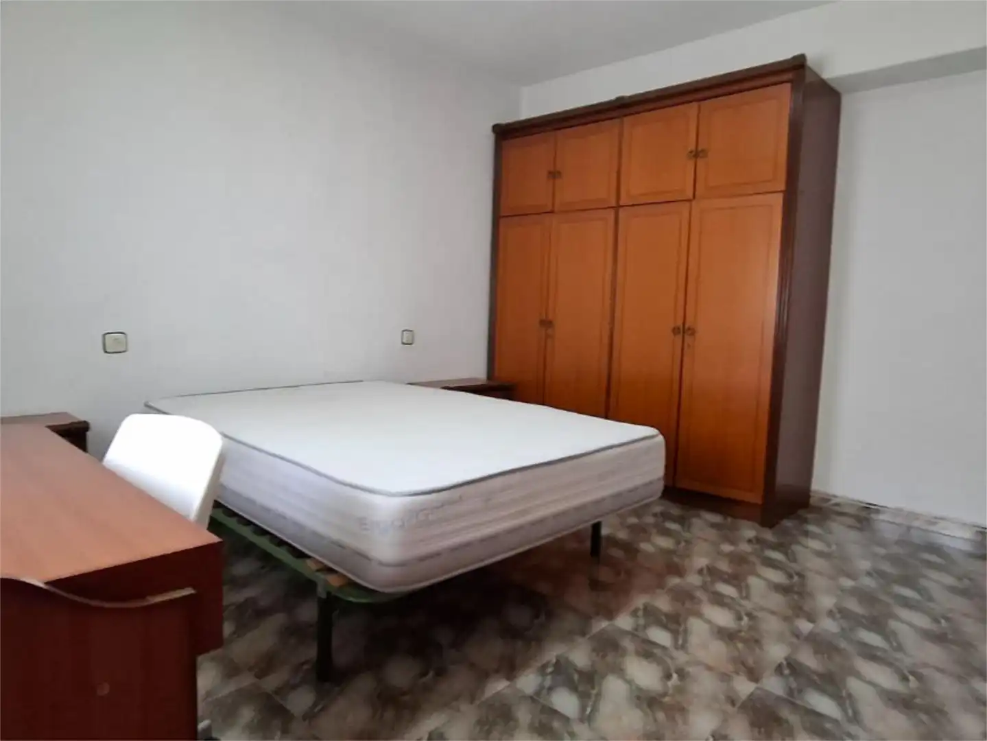 Piso en venta en Calle San Isidoro, 4, El Ranero Habitación de Piso en venta en Murcia con Aire acondicionado y Amueblado