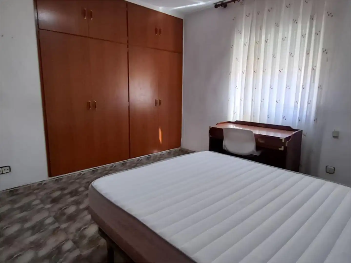 Piso en venta en Calle San Isidoro, 4, El Ranero Habitación de Piso en venta en Murcia con Aire acondicionado y Amueblado