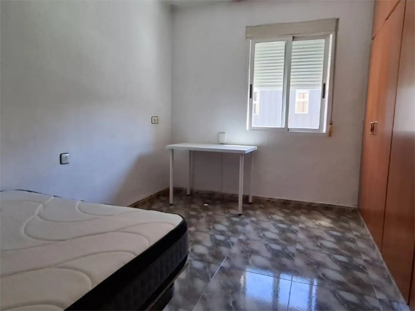 Piso en venta en Calle San Isidoro, 4, El Ranero Habitación de Piso en venta en Murcia con Aire acondicionado y Amueblado