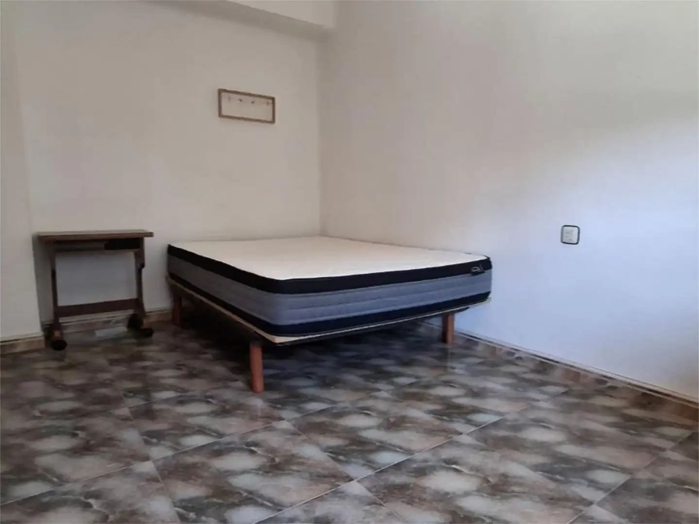 Piso en venta en Calle San Isidoro, 4, El Ranero Habitación de Piso en venta en Murcia con Aire acondicionado y Amueblado