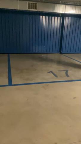 Garaje en Alquiler en Avenida de la Libertad, 161 en Huerta de la Reina - Trassierra