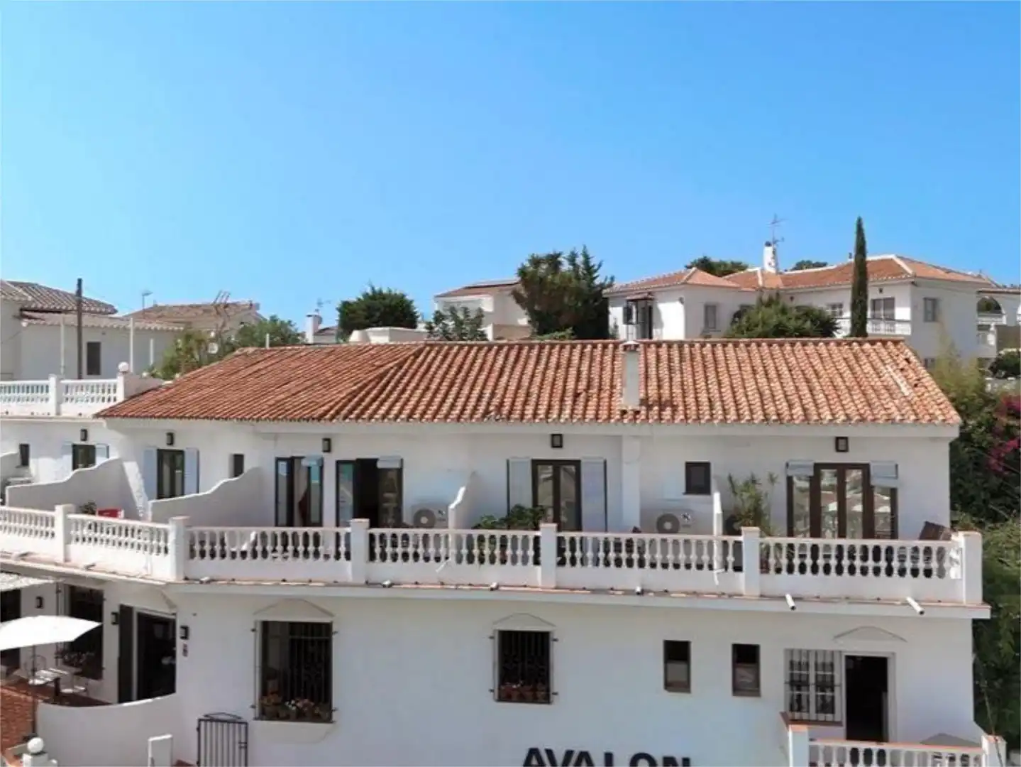 Local en venda a Punta Lara, 22, Chaparil - Torrecilla - Punta Lara Vista exterior de Local en venda en Nerja amb Aire condicionat, Calefacció i Parquet