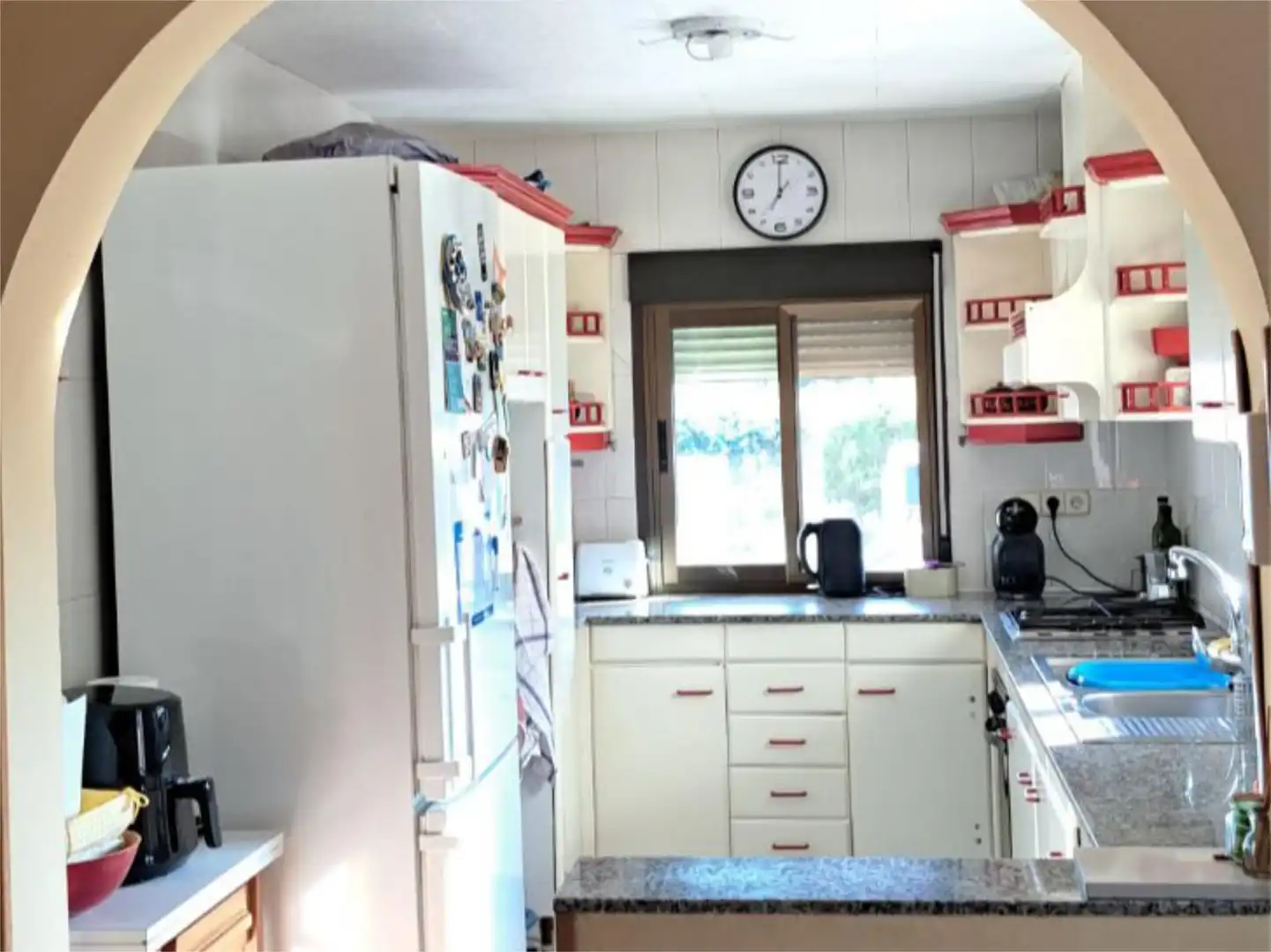 Houses for sale in Vía Pista, 4, Pueblo Kitchen of Houses for sale in Benicarló with Air Conditioner and Terrace