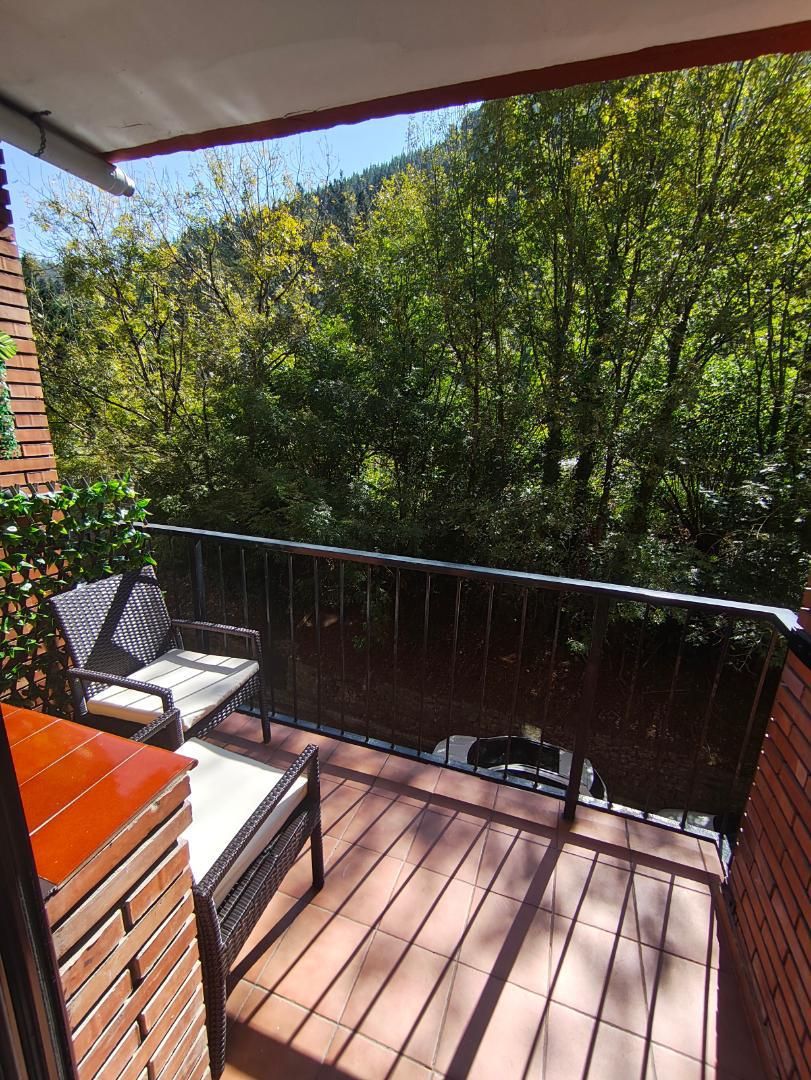 Terrassa de Pis en venda en Bergara amb Terrassa i Balcó