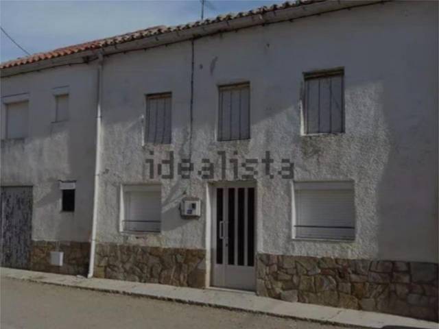 Piso en Venta en Calle Benavente, 4 en San Agustín del Pozo