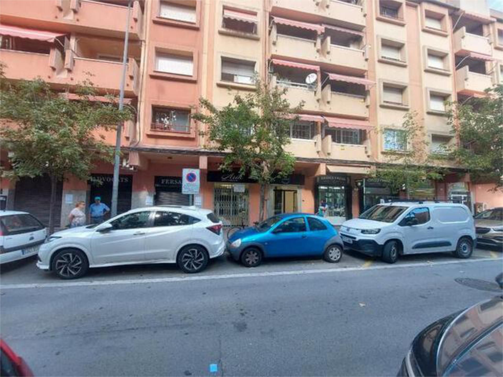 Vista exterior de Local de alquiler en La Llagosta con Aire acondicionado