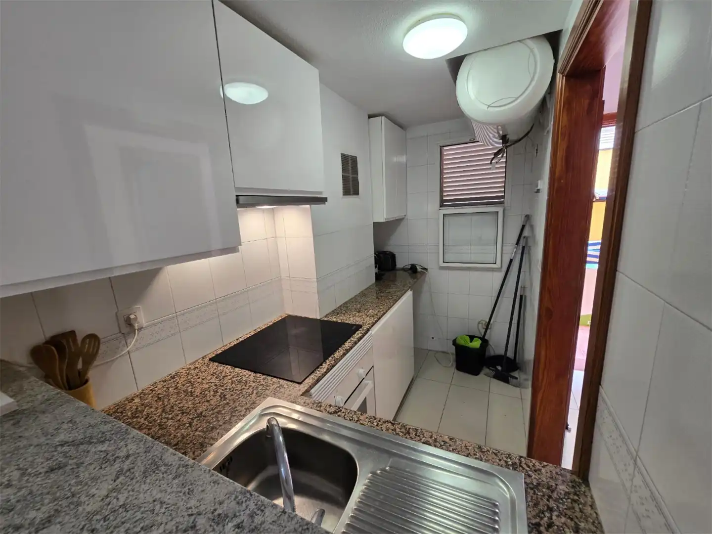Cocina de Dúplex para compartir en Arona con Jardín privado, Terraza y Amueblado
