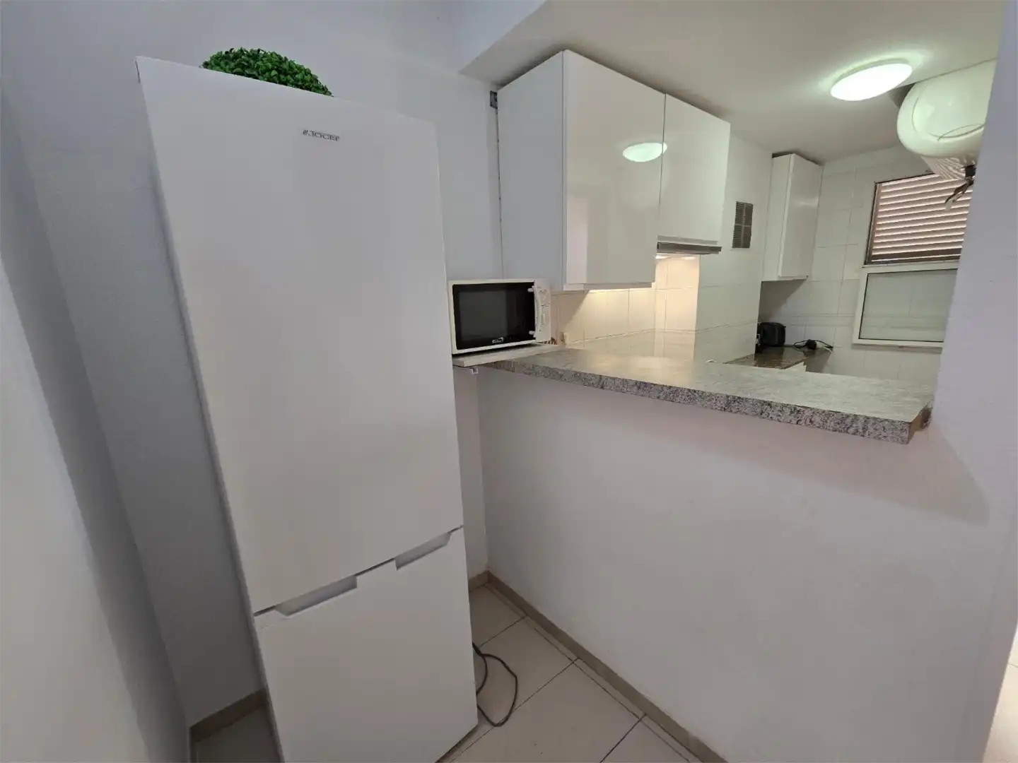 Cocina de Dúplex para compartir en Arona con Jardín privado, Terraza y Amueblado