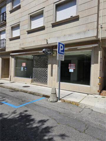 Local comercial en Alquiler en Cambados