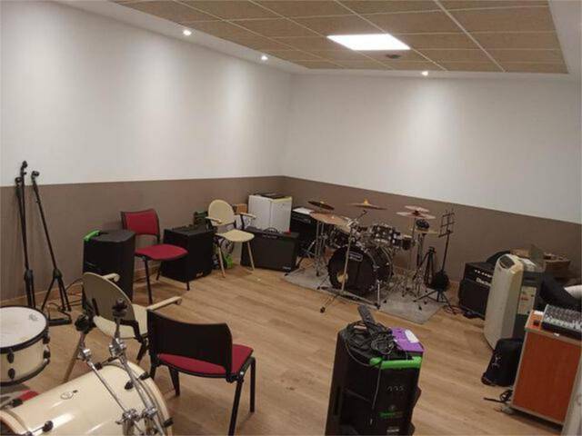 Local comercial en Alquiler en Pumarín