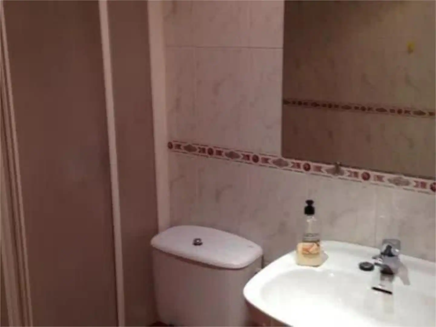 Piso en venta en Calle Canales, 8, Arévalo Baño de Piso en venta en Arévalo con Calefacción, Parquet y Trastero