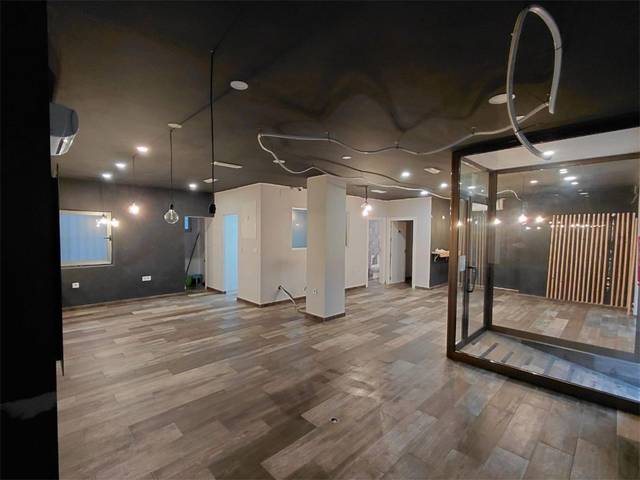 Local comercial en Alquiler en Plaza de España, 10 en Casco Antiguo