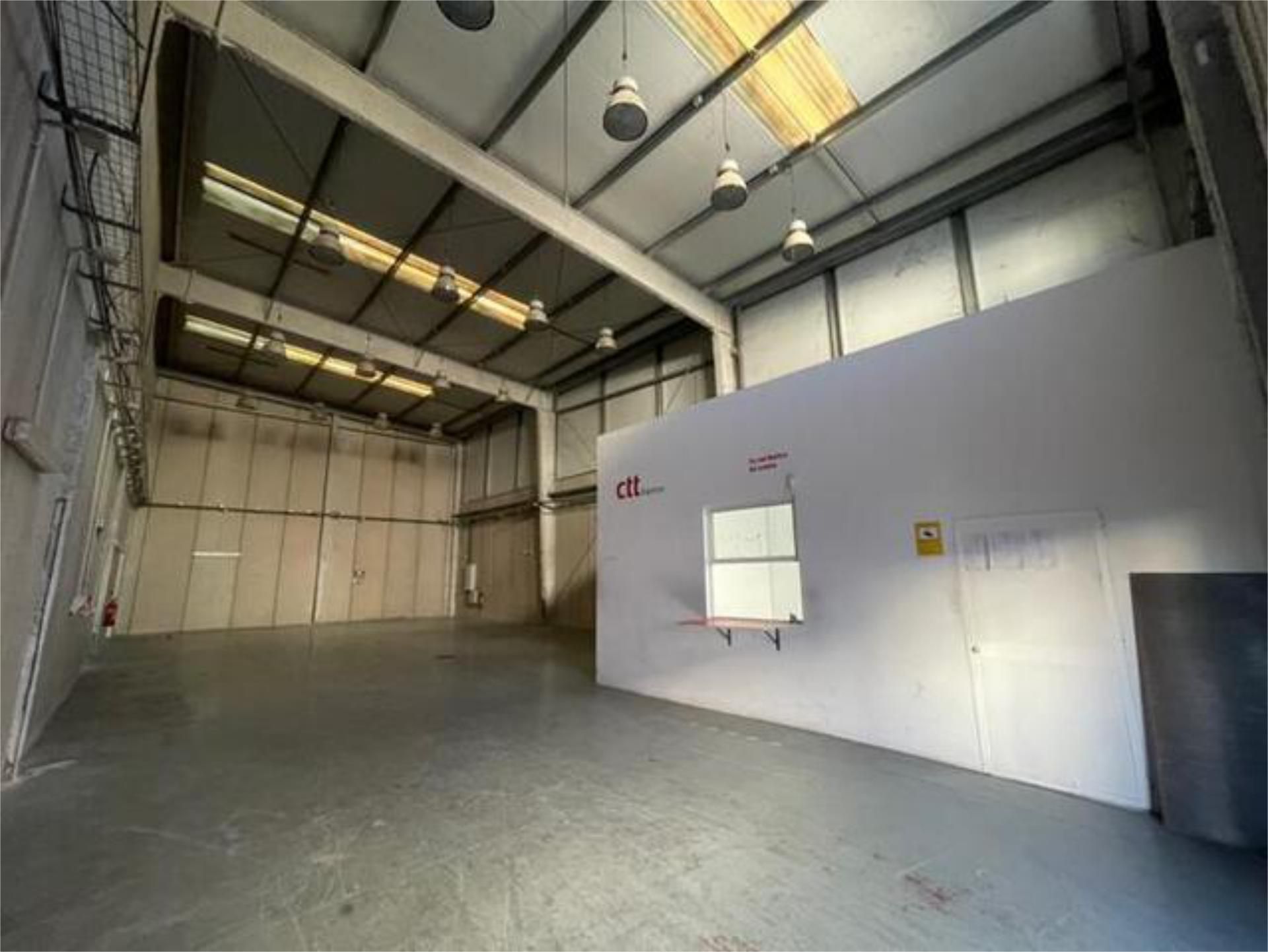 Nau industrial de lloguer a La Florida - Vistalegre Nau industrial de lloguer en Huelva Capital amb Aire condicionat