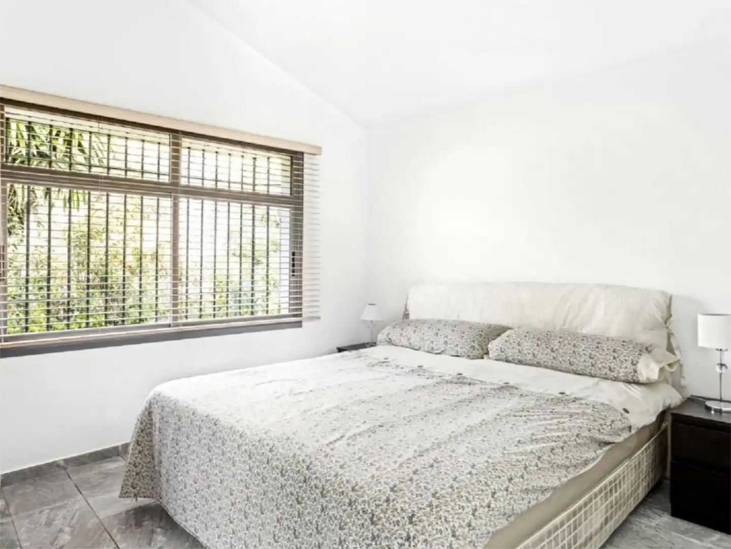 Piso en venta en Avenida Santa Maria, 7, Santa María Habitación de Piso en venta en Marbella con Aire acondicionado, Jardín privado y Piscina