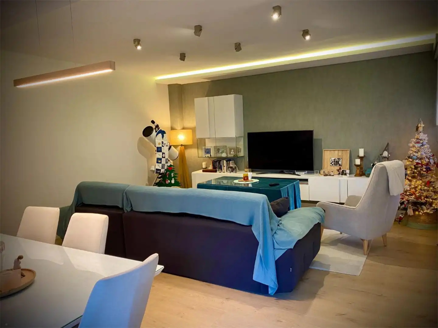 Dúplex en venta en Calle los Molinos, 15, Villa del Río Sala de estar de Dúplex en venta en Villa del Río con Aire acondicionado, Calefacción y Parquet