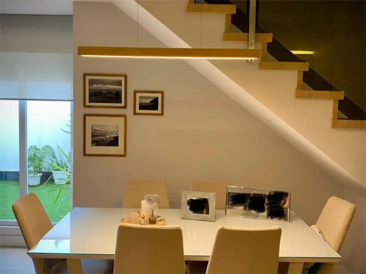Dúplex en venta en Calle los Molinos, 15, Villa del Río Comedor de Dúplex en venta en Villa del Río con Aire acondicionado, Calefacción y Parquet