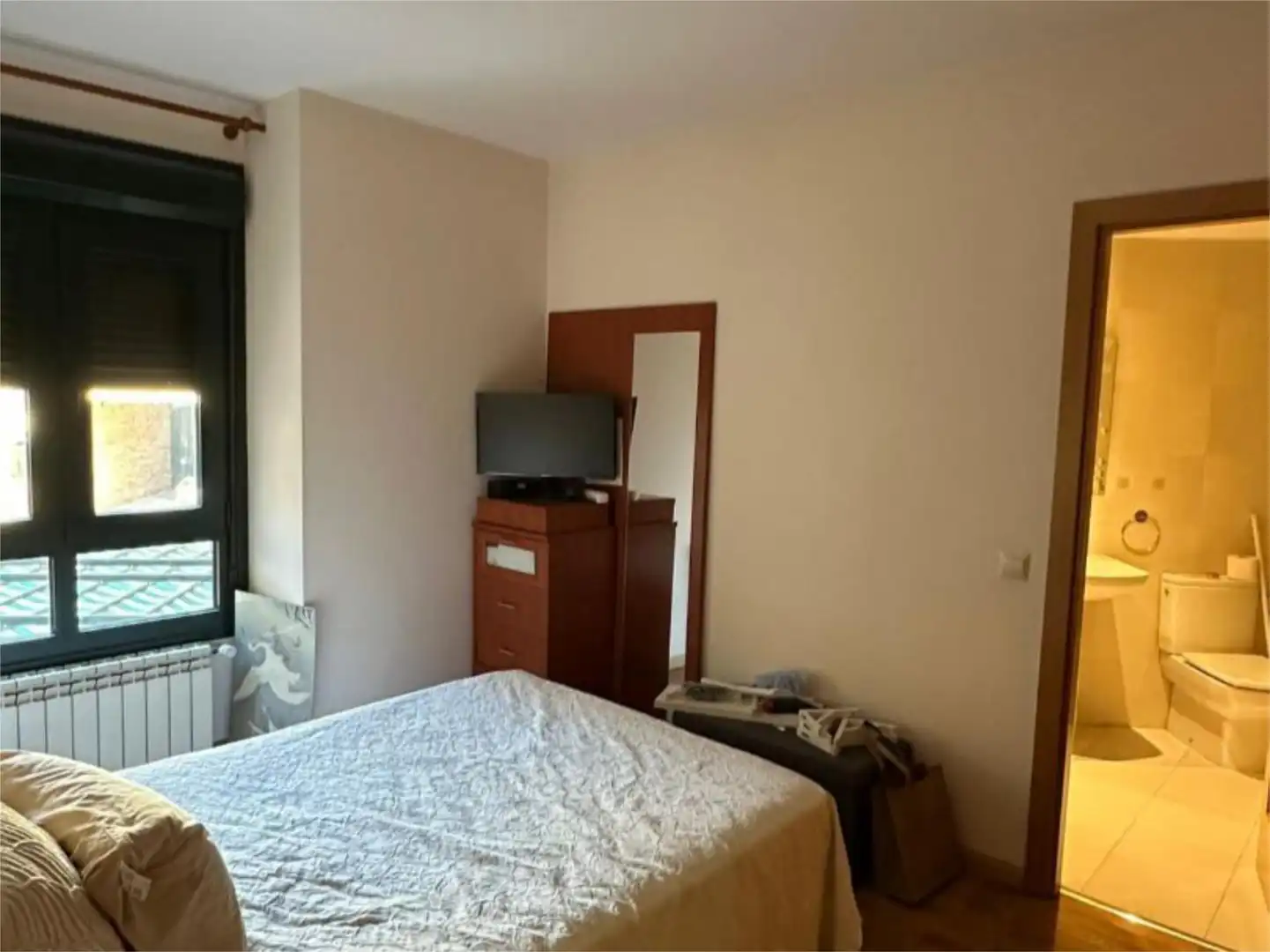 Flat for rent in Calle de la Presa, 59, Montserrat - Parque Empresarial Bedroom of Flat for rent in San Fernando de Henares with Air Conditioner, Heating and Parquet flooring